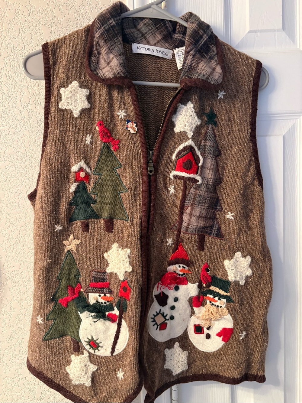 Victoria Jones Brown Holiday Snowman Vest